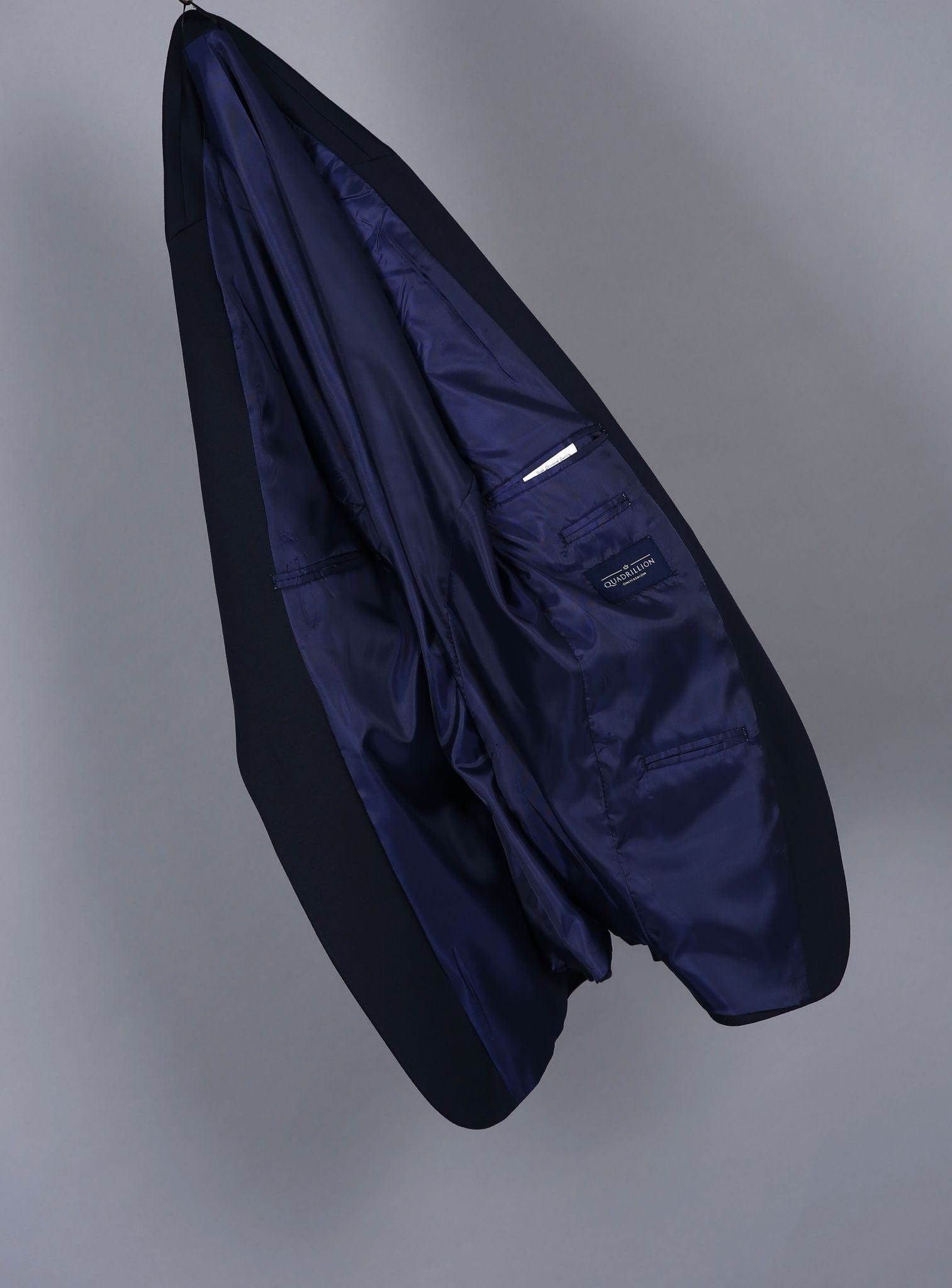 Costume 2 Pièces bleu nuit 1 bouton pour homme COSTUMES 2 PIECES V.I.P MOUBARAK SHOP