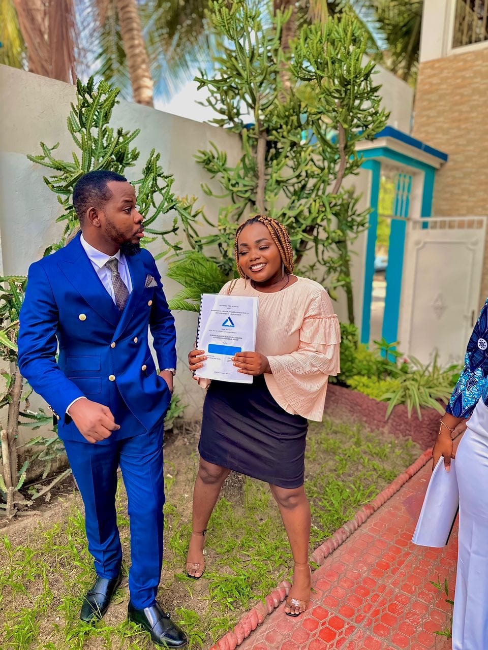 Moubarak Shop, Ensemble Costume 3 pièces, costume 2 pièces, veste, homme, costume croisé, blazer de luxe, chemise de luxe, cravate, Dakar, Sénégal, Smoking, Costume de mariage, Safari Suit, Costume Safari, Costume Saharien