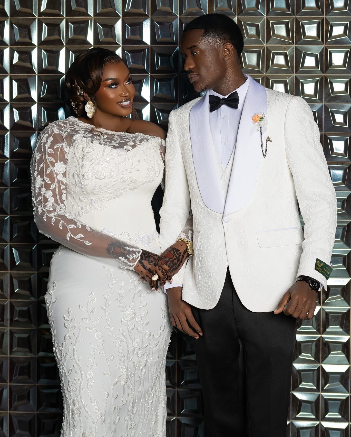 Moubarak Shop, Ensemble Costume 3 pièces, costume 2 pièces, veste, homme, costume croisé, blazer de luxe, chemise de luxe, cravate, Dakar, Sénégal, Smoking, Costume de mariage, Safari Suit, Costume Safari, Costume Saharien