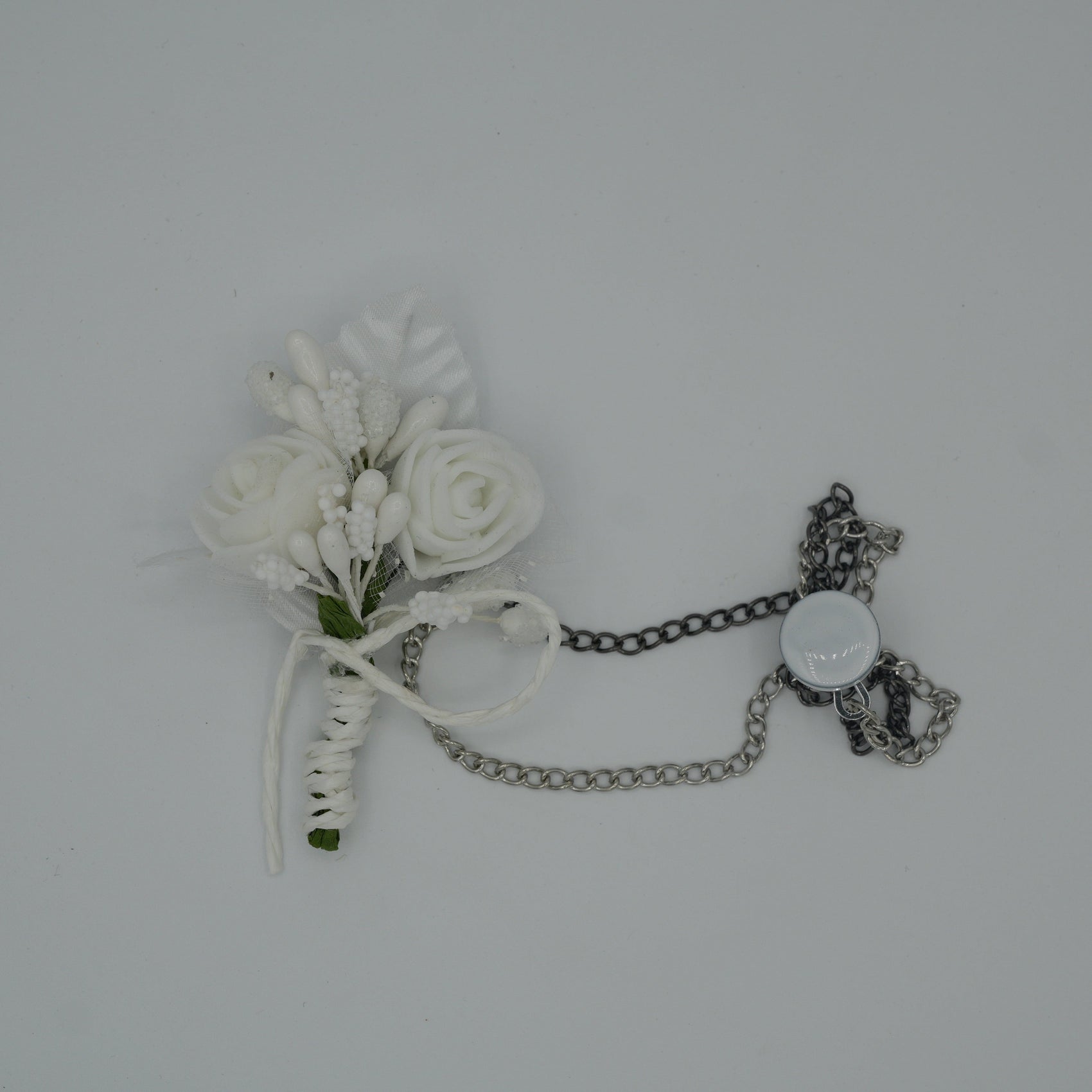 White Brooch and Silver Chain – BRC0084