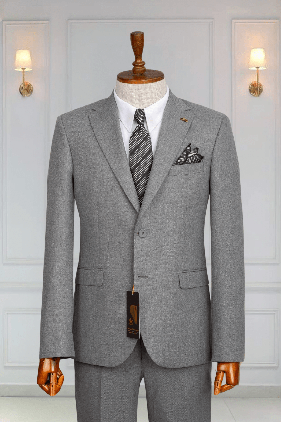 Costume 2 Pieces gris clair deux boutons 3 COSTUMES 2 PIECES MOUBARAK SHOP