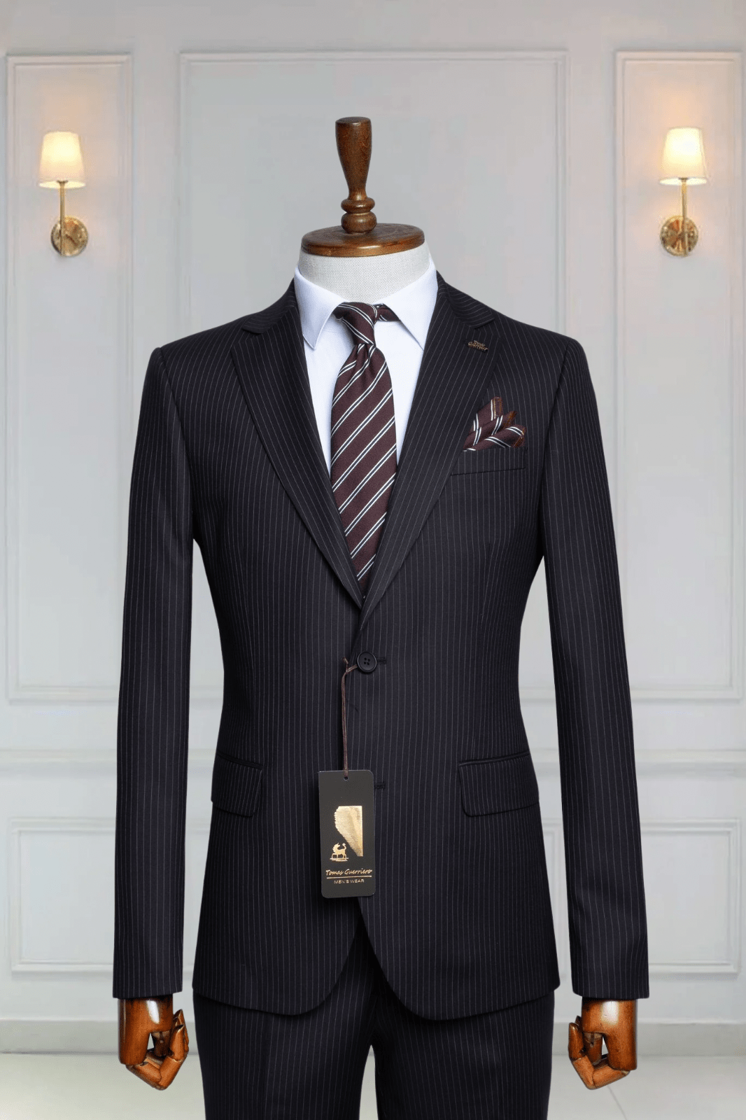 Costume 2 Pieces noir deux boutons avec rayures