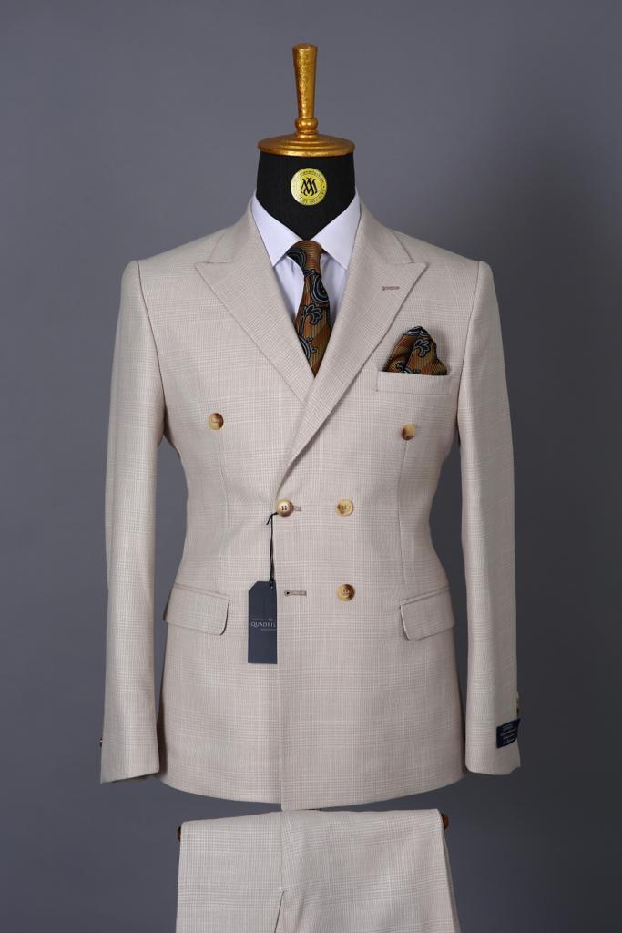 Costume Croisé Blanc Motif V.I.P