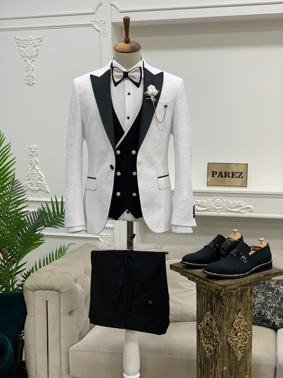 Ensemble smoking blanc noir et pantalon de mariage SMOKINGS MOUBARAK SHOP